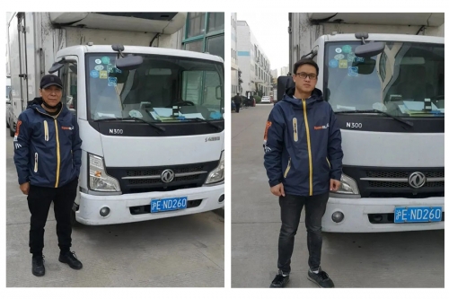 记腾翼搏时圆满完成新疆400万人份新冠诊断试剂运输任务